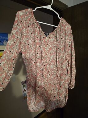 Chaps Pink Floral Peasant Blouse